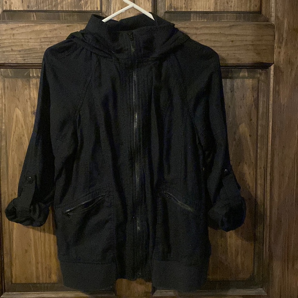 Black 3/4 sleeve jacket